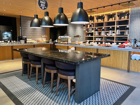 お得なグループプラン　テーブルイメージ