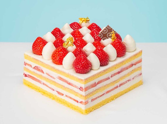 シェラトングランドホテル広島　開業15周年記念ケーキ「Strawberry 15」イメージ